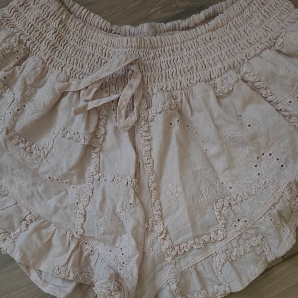 Ocean Drive Pink Ruffle Shorts - Picture 6 of 9